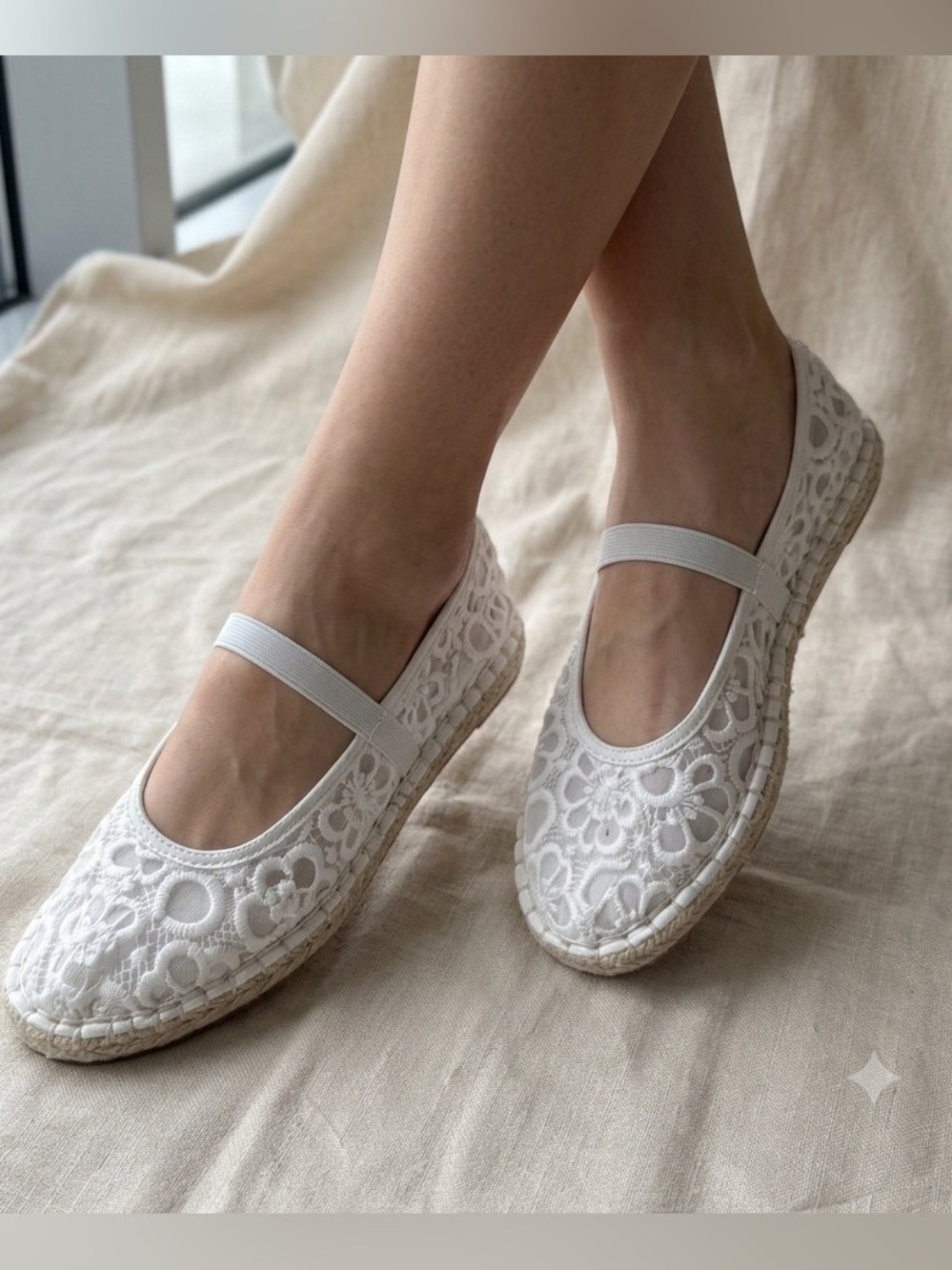 NEW Universal Thread Celia Floral Lace Mary Jane Espadrille Flat White Size 8